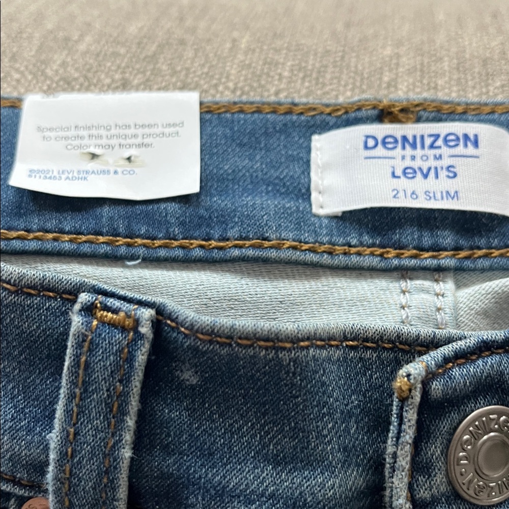 Levi's men’s Dark Blue Straight Leg Jeans - Picture 3 of 5